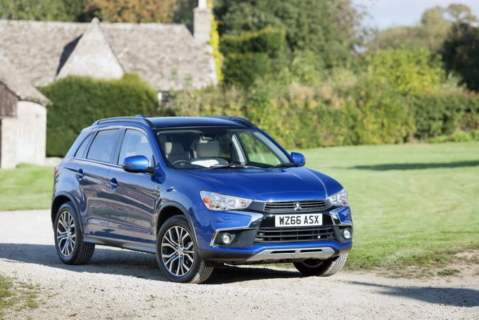 Soi bảng giá Mitsubishi ASX crossover 2017